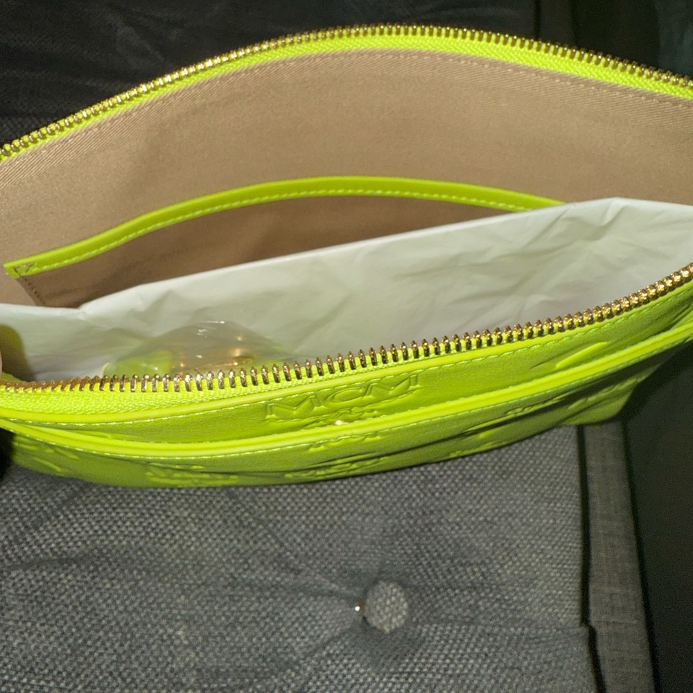 Brand new mcm crossbody/clutch/pouch - Picture 2 of 10